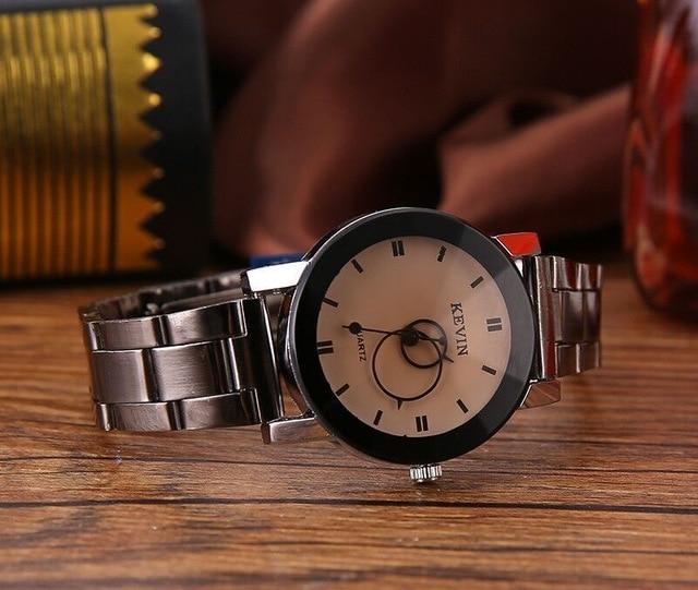 New Fashion Casual Men'S Watch Simple Personality Retro Luxury Crystal Men And Women Business Steel Belt Quartz Watch Clock